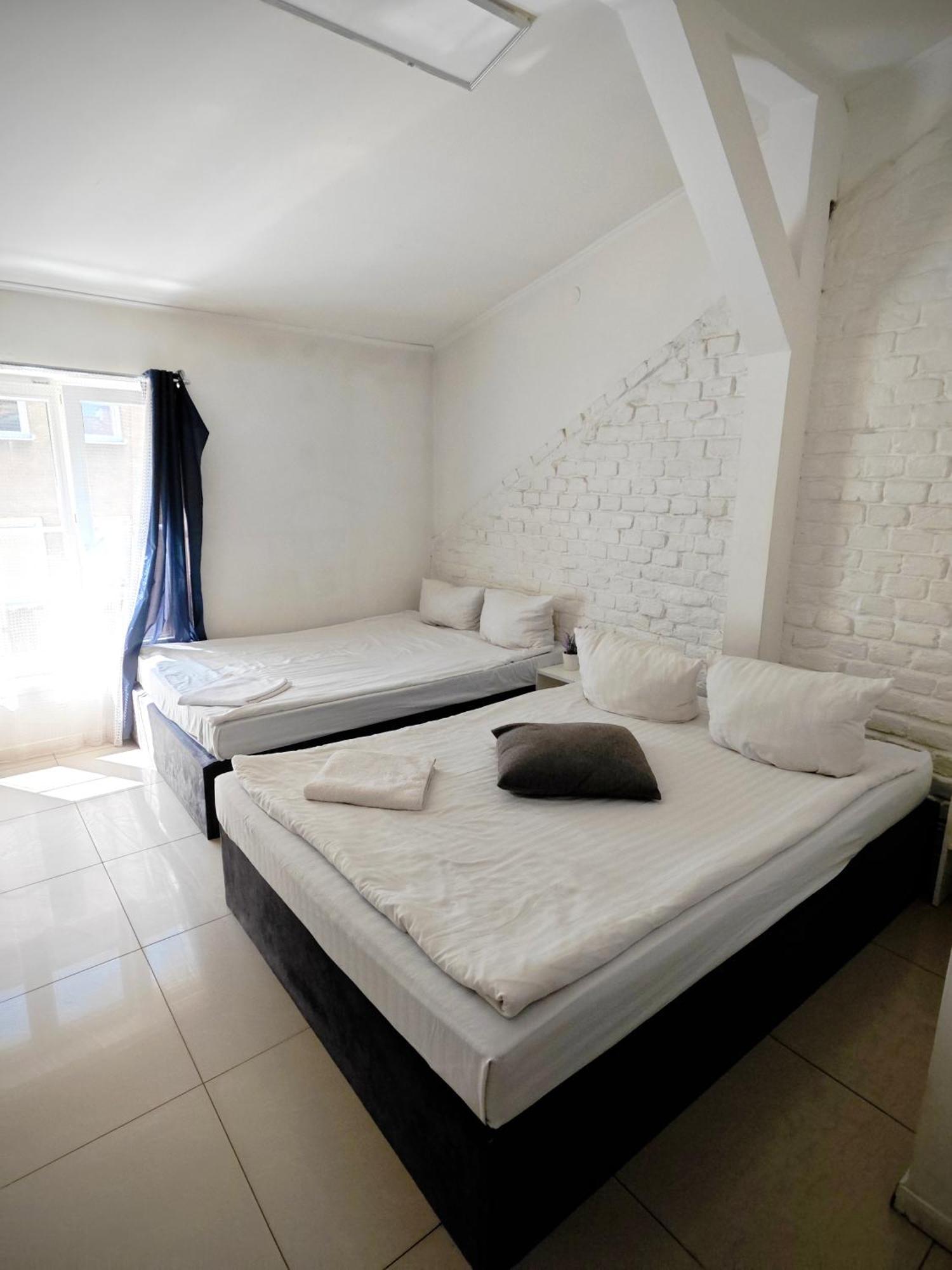 Apartamenty Wilcza - City Center وارسو الغرفة الصورة