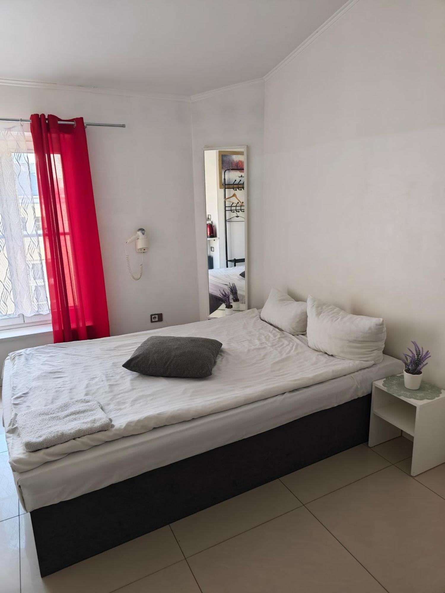 Apartamenty Wilcza - City Center وارسو الغرفة الصورة