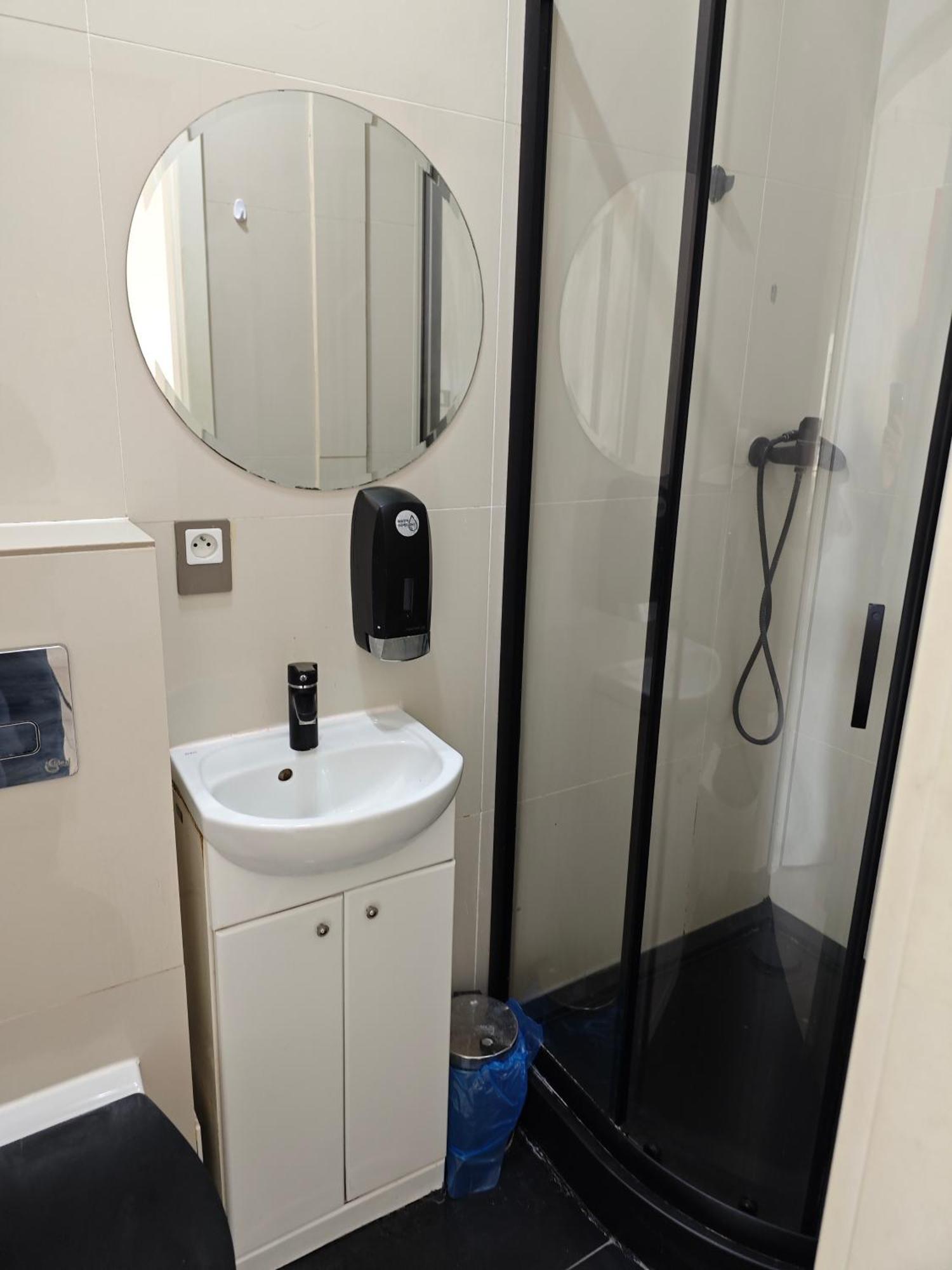 Apartamenty Wilcza - City Center وارسو الغرفة الصورة