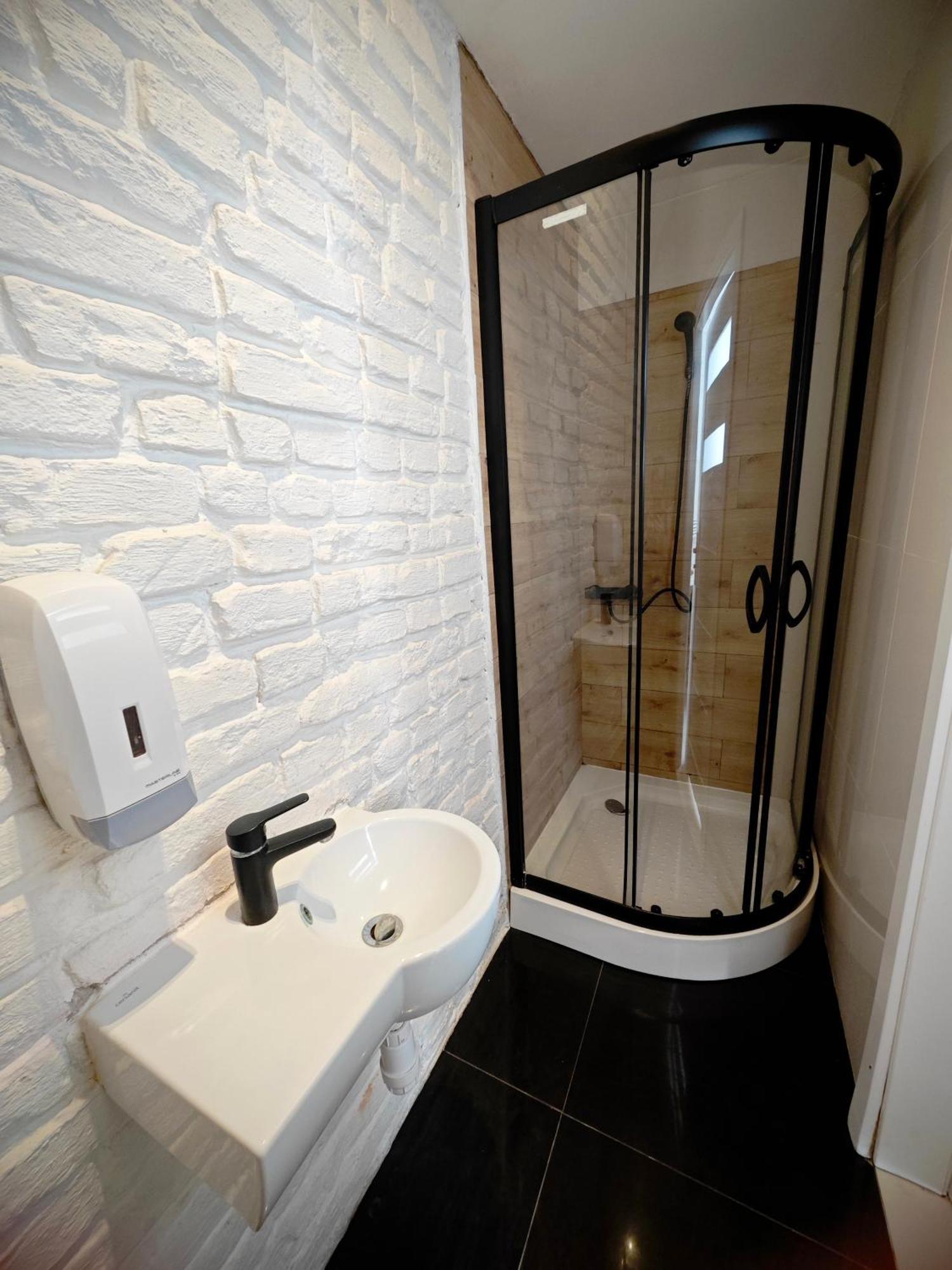 Apartamenty Wilcza - City Center وارسو الغرفة الصورة